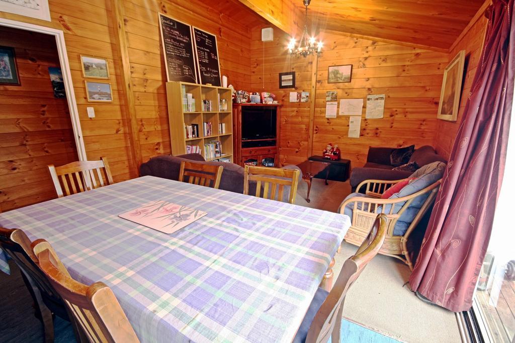 Tony'S Lodge Turangi Chambre photo