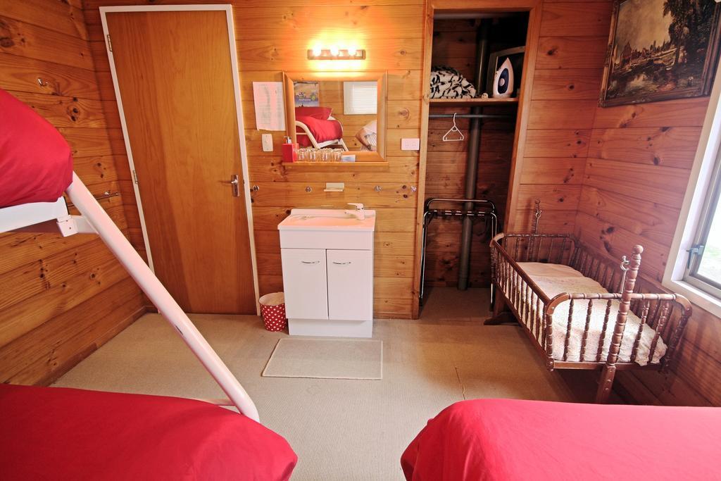 Tony'S Lodge Turangi Chambre photo
